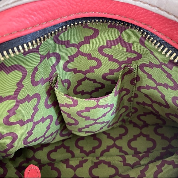 OrYANY Vintage Leather Handbag in Coral with Cream Accents. Like New Condition! - Picture 8 of 10